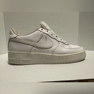 Size 7y - Nike Air Force 1 '07 Low Triple White